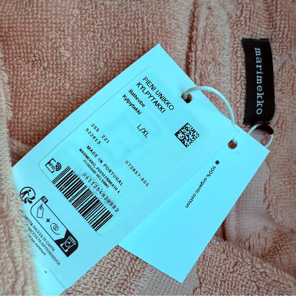 Marimekko Pieni Unikko Powder Pink Textured Bathrobe - Picture 2 of 5